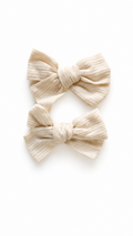 Ribbed Bow Clips